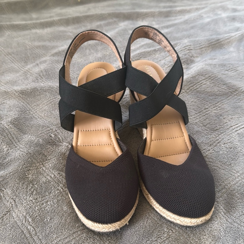 Kelly & Katie Espadrille Black Wedges